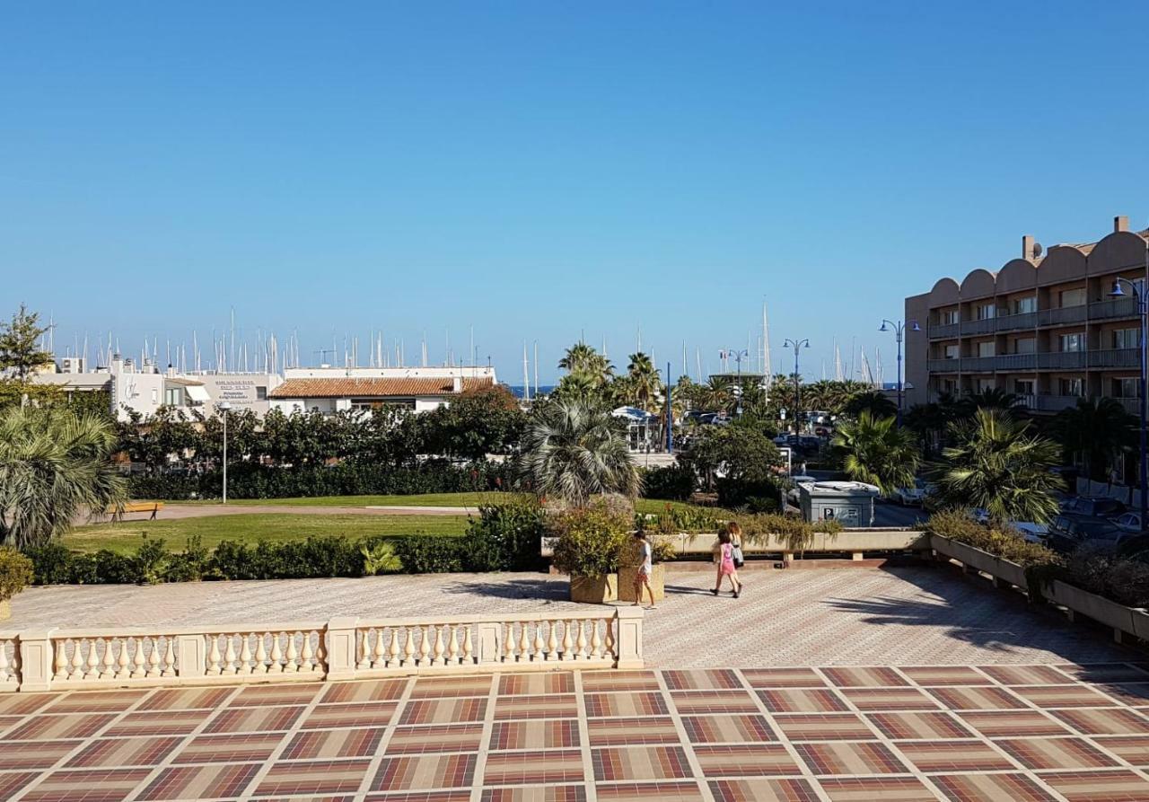 Port Les Palmiers Apartment *