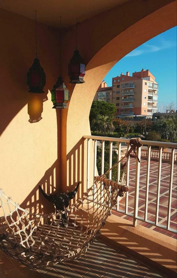 Port Les Palmiers Apartment *